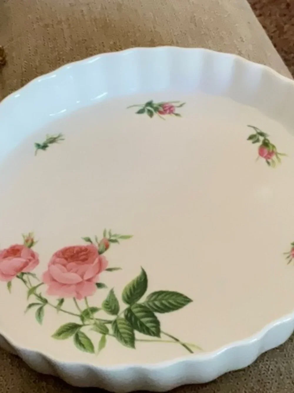 CHRISTINE HOLM Porcelain Fluted Quiche Tart Plate Baking Pan Dish Pink Rose 9.5